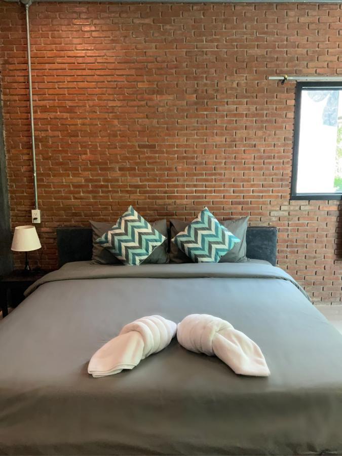 Baan Tonjaeng Resort Chai Nat 外观 照片